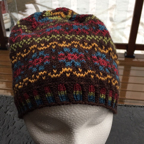 Hand Knit Nordic Hat/Toque/Beanie - Picture 3 of 6